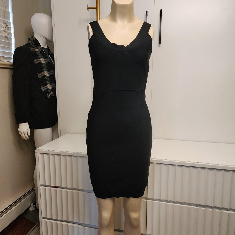 BCBG Maxazria Womens Sleeveless Bodycon Mini Dress Black Size M LBD Scoop Neck